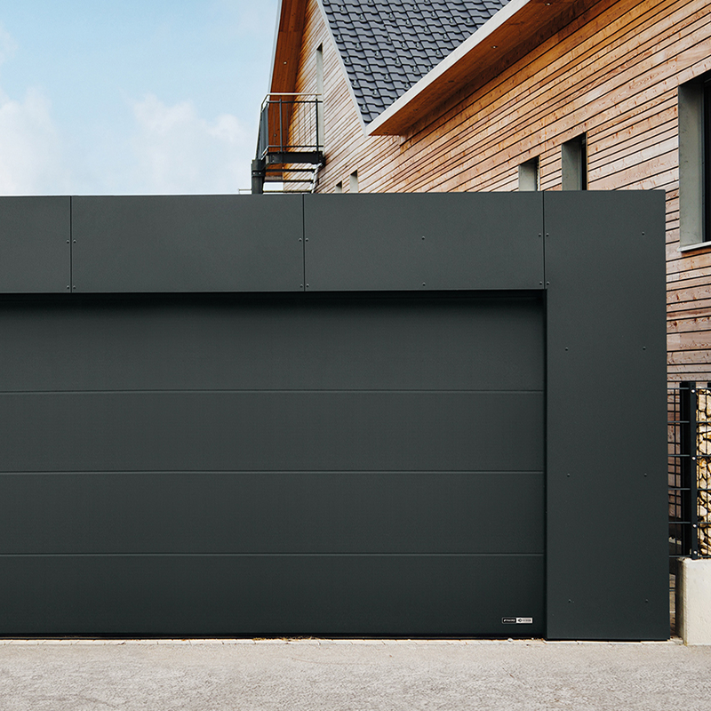 Bramy garażowe segmentowe i roletowe